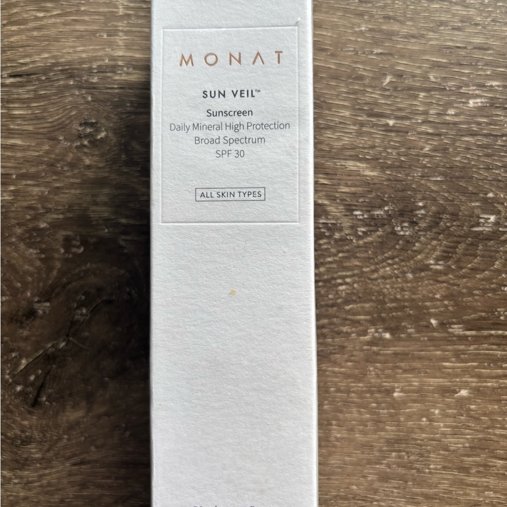Monat Sun Veil Daily Mineral Sunscreen - SPF30